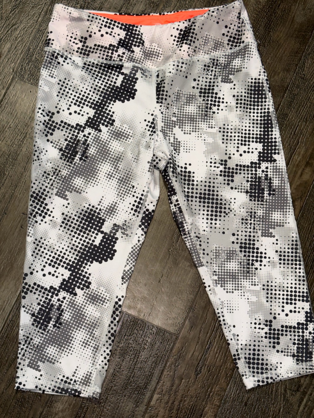 Pro Player Orange Active Shorts with Black & Gray Dot Hem